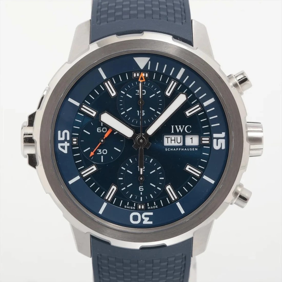 IWC AQUATIMER CHRONOGRAPH SS & RUBBER AT BLUE DIAL WATCH: Iwc Aquatimer Chronograph Ss & Rubber At Blue Dial Watch Brand: IWC Type/Style: Wristwatch Material: SS & Rubber Color: Dial Color Blue Size: Case:W1.6 x H1.6inch / W46 x H46 Circu Accessories: No
