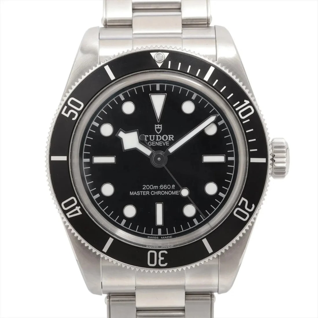 TUDOR BLACK BAY SS AT BLACK DIAL WATCH: Tudor Black Bay Ss At Black Dial Watch Brand: Tudor Type/Style: Wristwatch Material: SS Color: Dial Color Black Size: Case:W1.6 x H1.6inch / W41 x H41 Circumference of Wrist:8.1inch / 20.5 Accesso