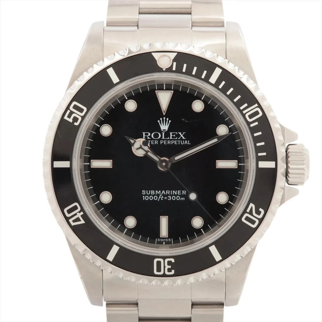 ROLEX SUBMARINER SS AT BLACK DIAL WATCH: Rolex Submariner Ss At Black Dial Watch Brand: Rolex Type/Style: Wristwatch Material: SS Color: Dial Color Black Size: Case:W1.6 x H1.6inch / W40 x H40 Circumference of Wrist:6.9inch / 17.5 Access