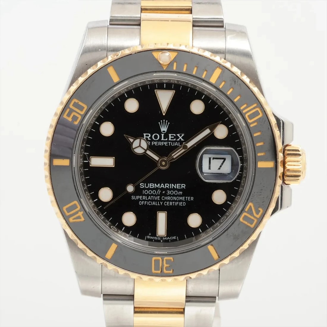 ROLEX SUBMARINER DATE AT BLACK DIAL WATCH: Rolex Submariner Date At Black Dial Watch Brand: Rolex Type/Style: Wristwatch Material: SS?YG Color: Dial Color Black Size: Case:W1.6 x H1.6inch / W40 x H40 Circumference of Wrist:6.5inch / 16.5 A