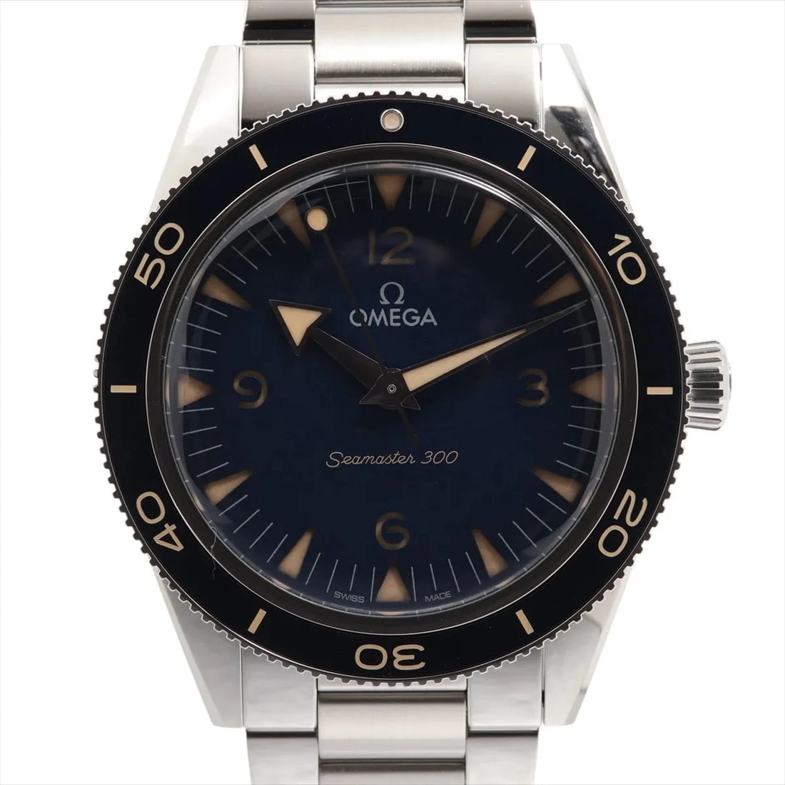 OMEGA SEAMASTER CO-AXIAL MASTER CHRONOMETER SS AT WATCH: Omega Seamaster Co-Axial Master Chronometer Ss At Watch Brand: Omega Type/Style: Wristwatch Material: SS Color: Dial Color Blue Size: Case:W1.6 x H1.6inch / W41 x H41 Circumference of Wrist:8.1inch / 