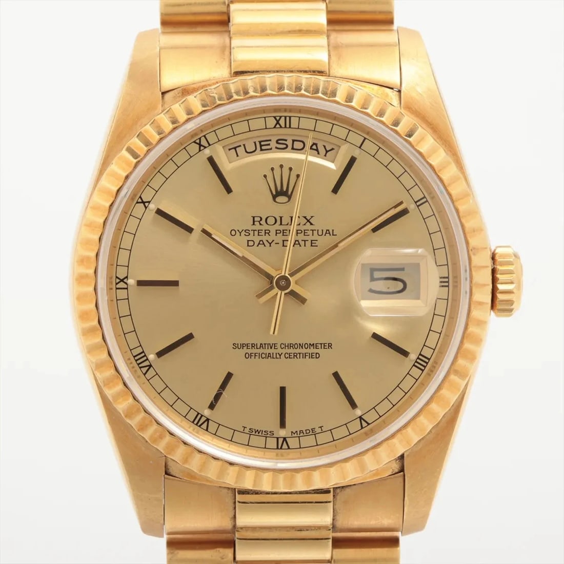 ROLEX DAY-DATE YG AT CHAMPAGNE WATCH: Rolex Day-Date Yg At Champagne Watch Brand: Rolex Type/Style: Wristwatch Material: YG Color: Dial Color Champagne Size: Case:W1.2 x H1.2inch / W36 x H36 Circumference of Wrist:6.7inch / 17 Accesso