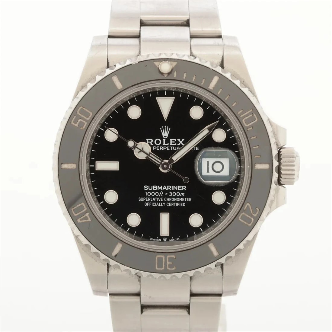 ROLEX SUBMARINER DATE SS AT BLACK DIAL WATCH: Rolex Submariner Date Ss At Black Dial Watch Brand: Rolex Type/Style: Wristwatch Material: SS Color: Dial Color Black Size: Case:W1.6 x H1.6inch / W40 x H40 Circumference of Wrist:6.7inch / 17 Acc