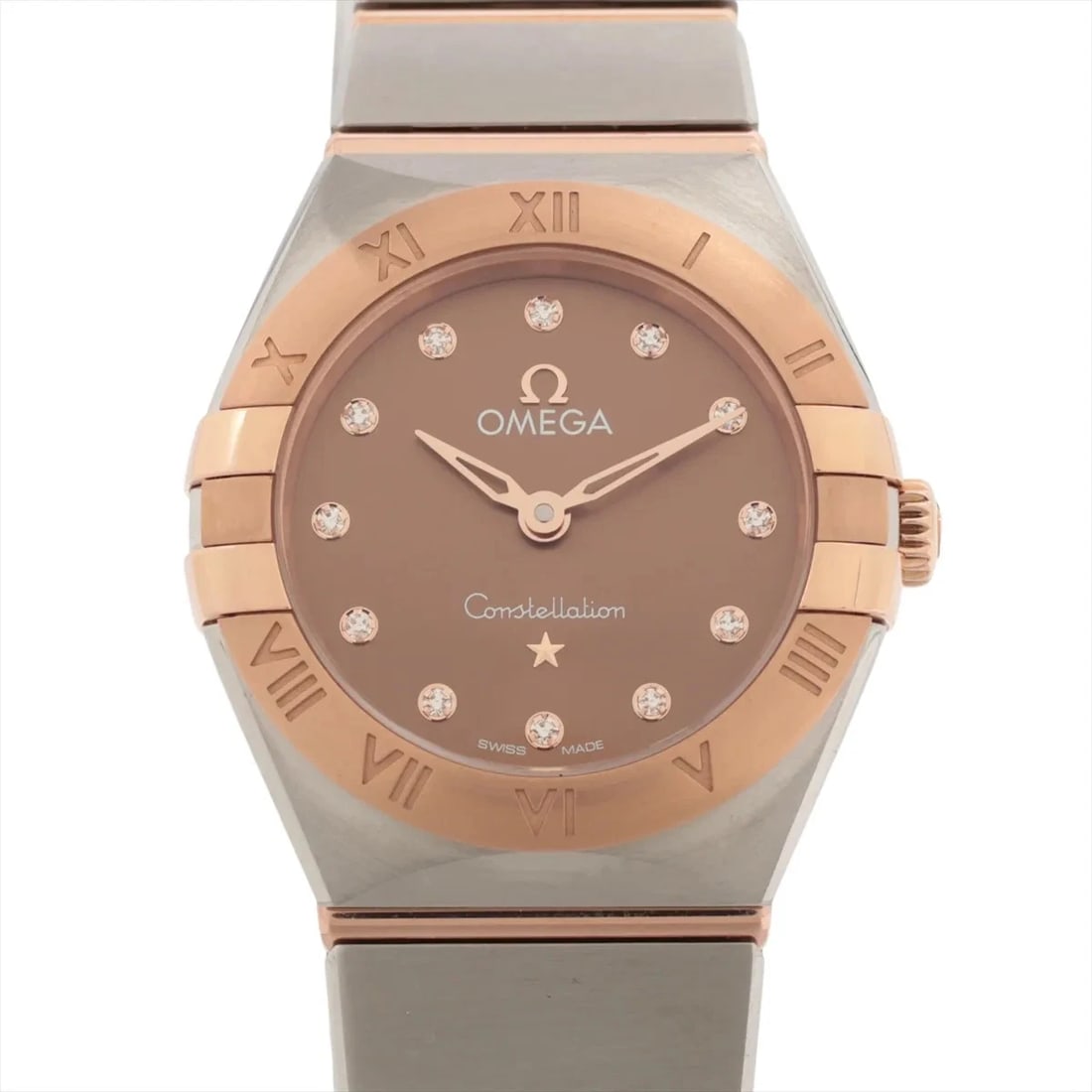 OMEGA CONSTELLATION MANHATTAN SS X SEDONA GOLD SS WATCH: Omega Constellation Manhattan Ss X Sedona Gold Ss Watch Brand: Omega Type/Style: Wristwatch Material: SS x sedona gold Color: Dial Color Brown Size: Case:W0.8 x H0.8inch / W25 x H25 Circumference of W