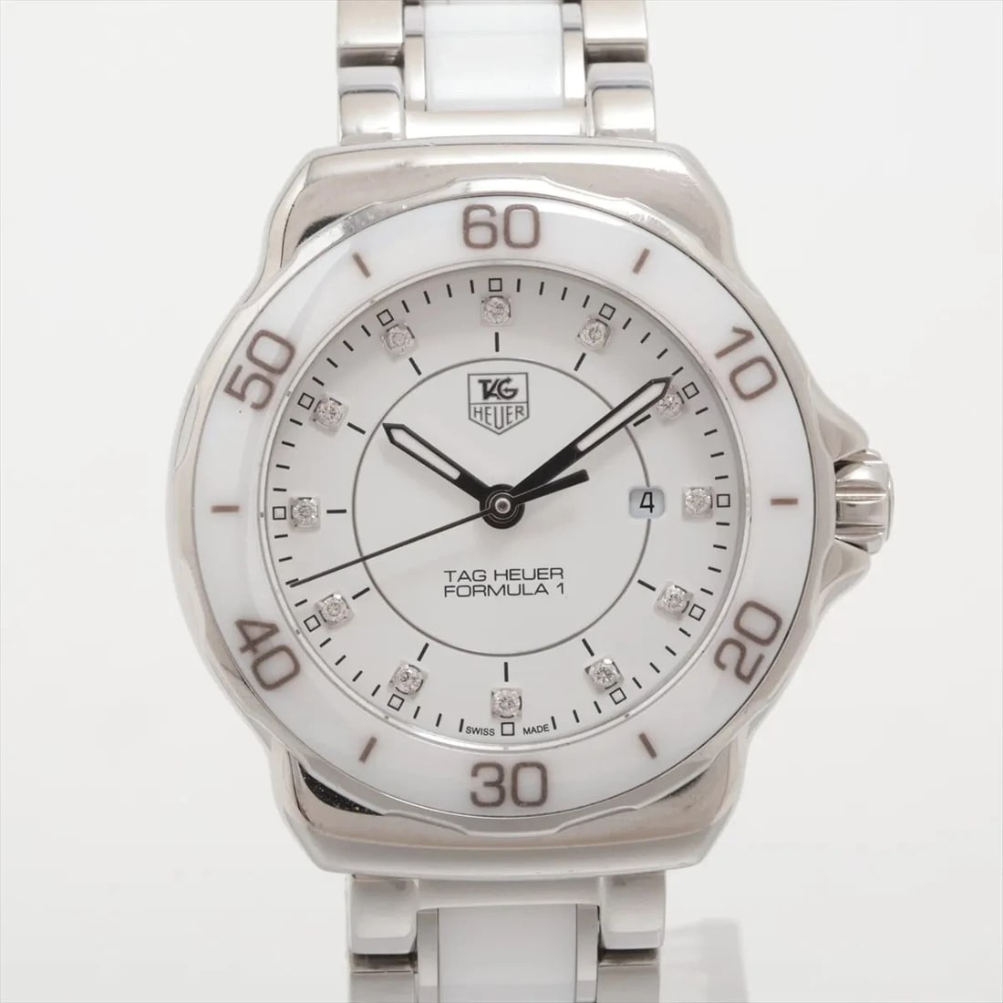 TAG HEUER FORMULA CE?SS QZ WHITE DIAL WATCH: Tag Heuer Formula Ce?Ss Qz White Dial Watch Brand: TAG Heuer Type/Style: Wristwatch Material: CE?SS Color: Dial Color White Size: Case:W1.2 x H1.2inch / W30 x H30 Circumference of Wrist:5.9inch / 15