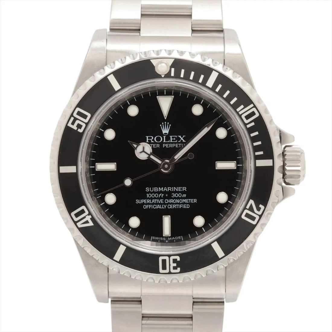 ROLEX SUBMARINER SS AT BLACK DIAL WATCH: Rolex Submariner Ss At Black Dial Watch Brand: Rolex Type/Style: Wristwatch Material: SS Color: Dial Color Black Size: Case:W1.6 x H1.6inch / W40 x H40 Circumference of Wrist:7.5inch / 19 Accessor