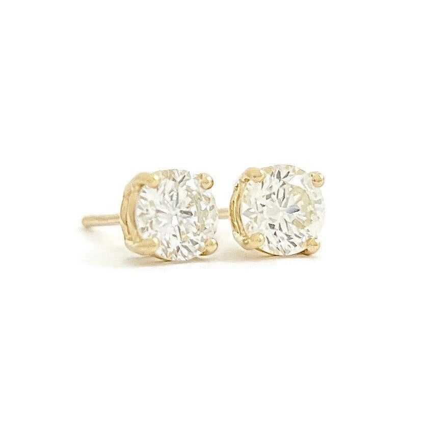 ROUND DIAMOND STUD EARRINGS 14K YELLOW GOLD: Round Diamond Stud Earrings 14K Yellow Gold Brand: Unbranded Type/Style: Earrings Material: 14K Yellow Gold, Main Stone Natural Color: White Size: Measurements: 4.8 mm Accessories: None Ac