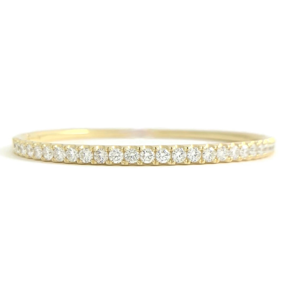 ROUND DIAMOND BANGLE BRACELET 14K YELLOW GOLD: Round Diamond Bangle Bracelet 14K Yellow Gold Brand: Salvatore & Co. Type/Style: Bracelet Material: 14K Yellow Gold, Main Stone Natural Color: Yellow Size: Length: 6.5 inches Width: 3.6 mm Accesso