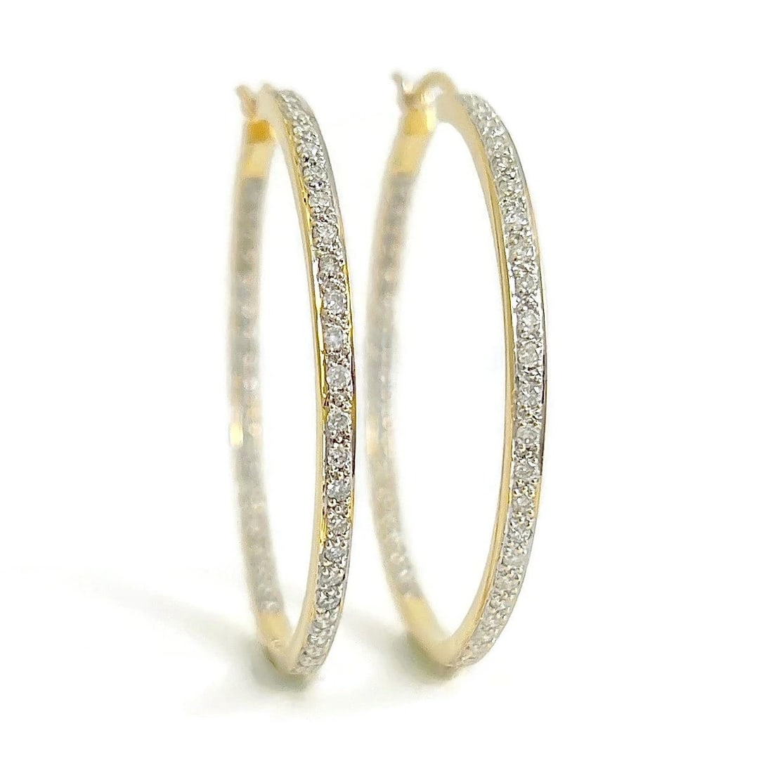 LARGE DIAMOND INSIDE-OUT HOOP EARRINGS 18K YELLOW GOLD: Large Diamond Inside-Out Hoop Earrings 18K Yellow Gold Brand: Unbranded Type/Style: Earrings Material: 18K Yellow Gold, Main Stone Natural Color: Gold Size: Length: 1.5 inchesWidth: 2.3 mm Accesso
