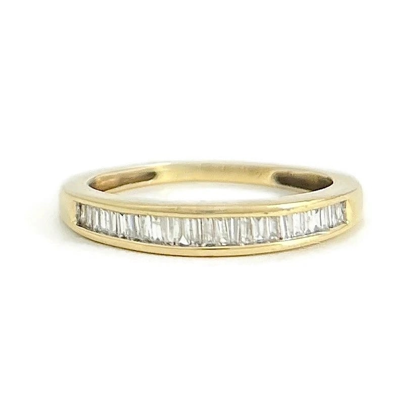 ESTATE DIAMOND BAND RING 14K YELLOW GOLD: Estate Diamond Band Ring 14K Yellow Gold Brand: Unbranded Type/Style: Ring Material: 14K Yellow Gold, Main Stone Natural Color: Gold Size: 5.75 US Accessories: None Accessories Notice: Whe