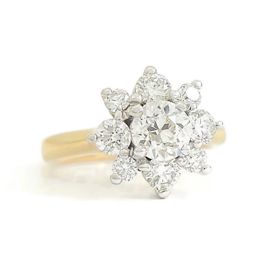 DIAMOND FLOWER SNOWFLAKE HALO TWO-TONE STATEMENT RING 14K YELLOW GOLD: Diamond Flower Snowflake Halo Two-Tone Statement Ring 14K Yellow Gold Brand: Unbranded Type/Style: Ring Material: 14K Yellow Gold, Main Stone Natural Color: Gold Size: 7 US Accessories: None <