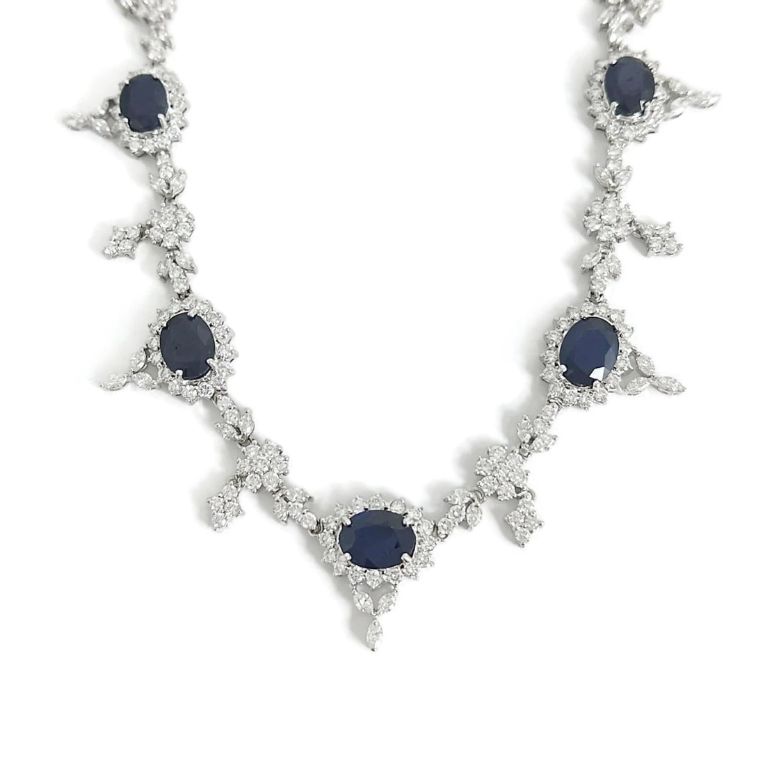 OVAL BLUE SAPPHIRE DIAMOND HALO NECKLACE 18K WHITE GOLD: Oval Blue Sapphire Diamond Halo Necklace 18K White Gold Brand: Unbranded Type/Style: Necklace Material: 18K White Gold, Main Stone Natural Color: Blue Size: Length: 16 inches Width: 19 mm Accessor