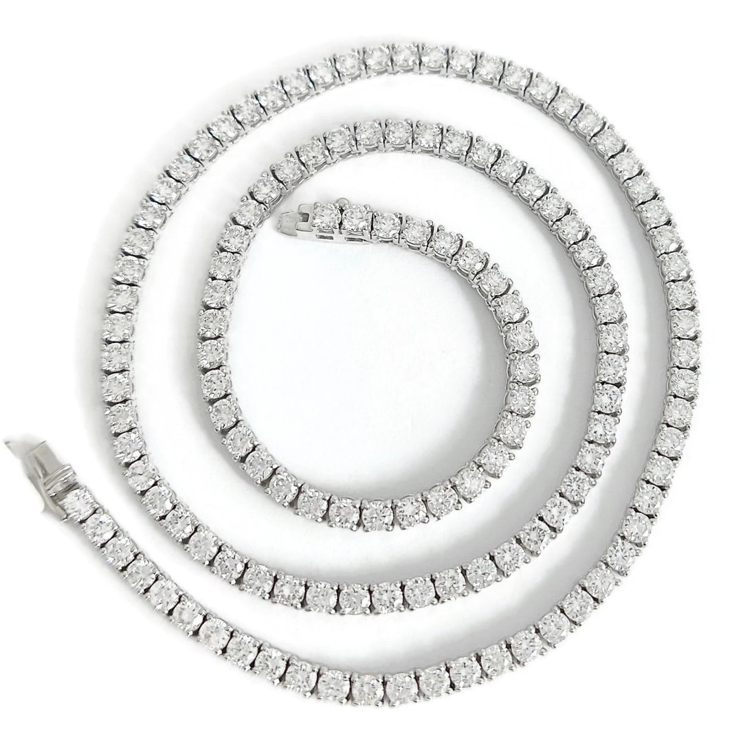 ROUND LAB-CREATED DIAMOND TENNIS NECKLACE 14K WHITE GOLD: Round Lab-Created Diamond Tennis Necklace 14K White Gold Brand: Unbranded Type/Style: Necklace Material: 14K White Gold, Main Stone Lab-Created Color: White Size: Length: 16 inches Width: 3.3 mm