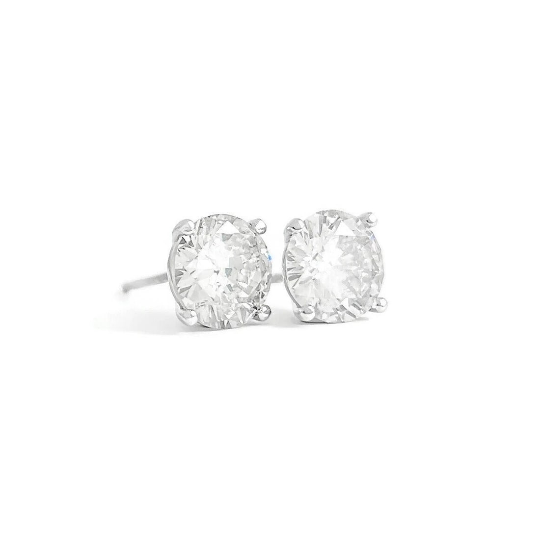 ROUND DIAMOND STUD EARRINGS 14K WHITE GOLD: Round Diamond Stud Earrings 14K White Gold Brand: Unbranded Type/Style: Earrings Material: 14K White Gold, Main Stone Natural Color: White Size: Measurements: 7.25 mm - 7.3 mm Accessories: None