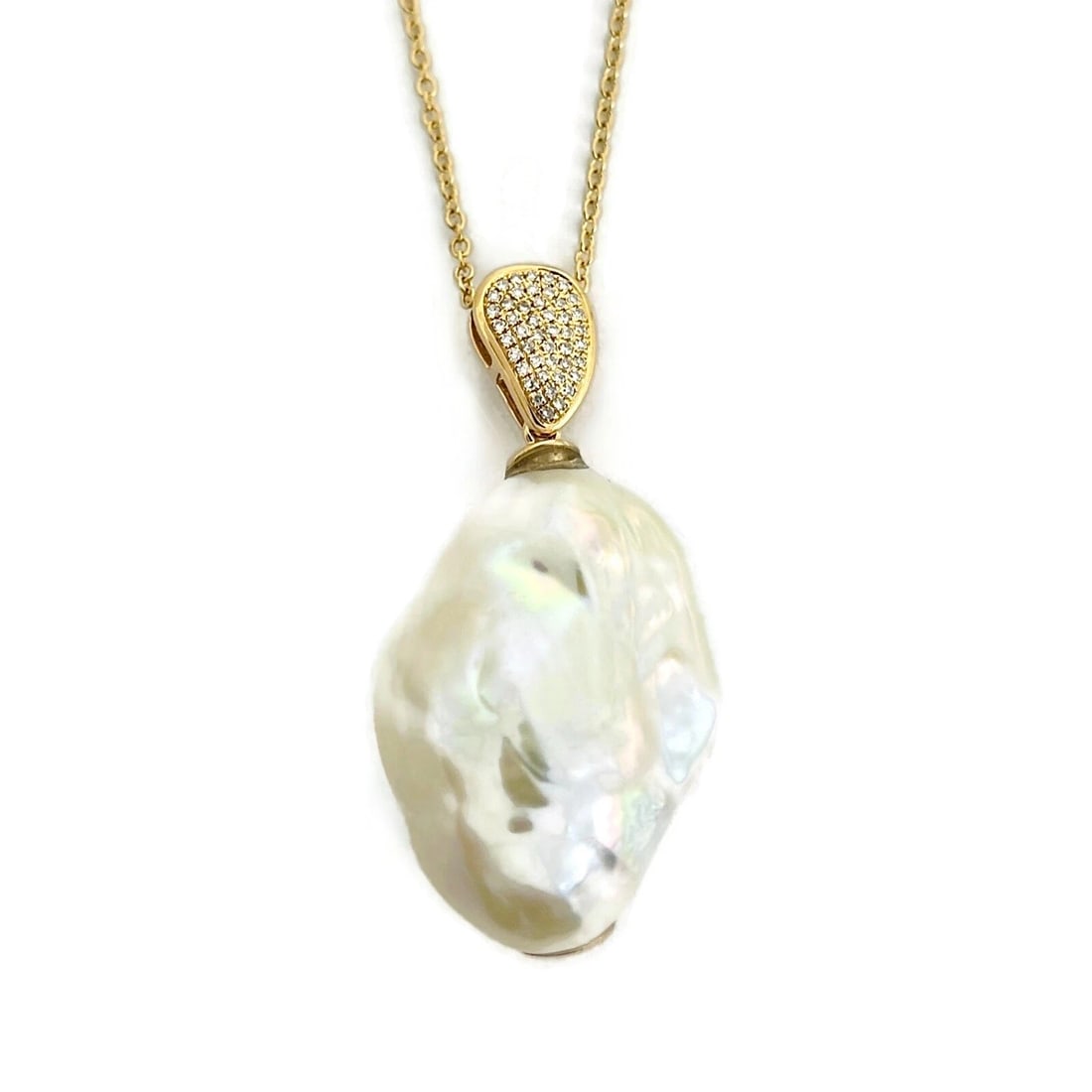 BAROQUE DIAMOND PENDANT NECKLACE 14K YELLOW GOLD: Baroque Diamond Pendant Necklace 14K Yellow Gold Brand: Unbranded Type/Style: Necklace Material: 14K Yellow Gold, Main Stone Cultured Color: White Size: Length: adjustable, 15.75 inches, 16.75 inches,