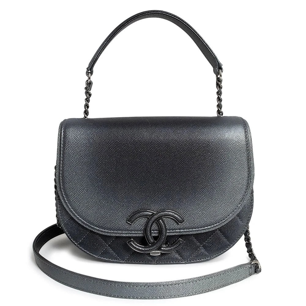 CHANEL COCO CURVE MATELASSE GREY: CHANEL Coco Curve Matelasse Grey Brand: CHANEL Type/Style: Handbag Material: Caviar Skin Color: Gray Size: W: 20.5cm x H: 15cm x D: 7cm Accessories: None Accessories Notice: When purchasing pre-owned