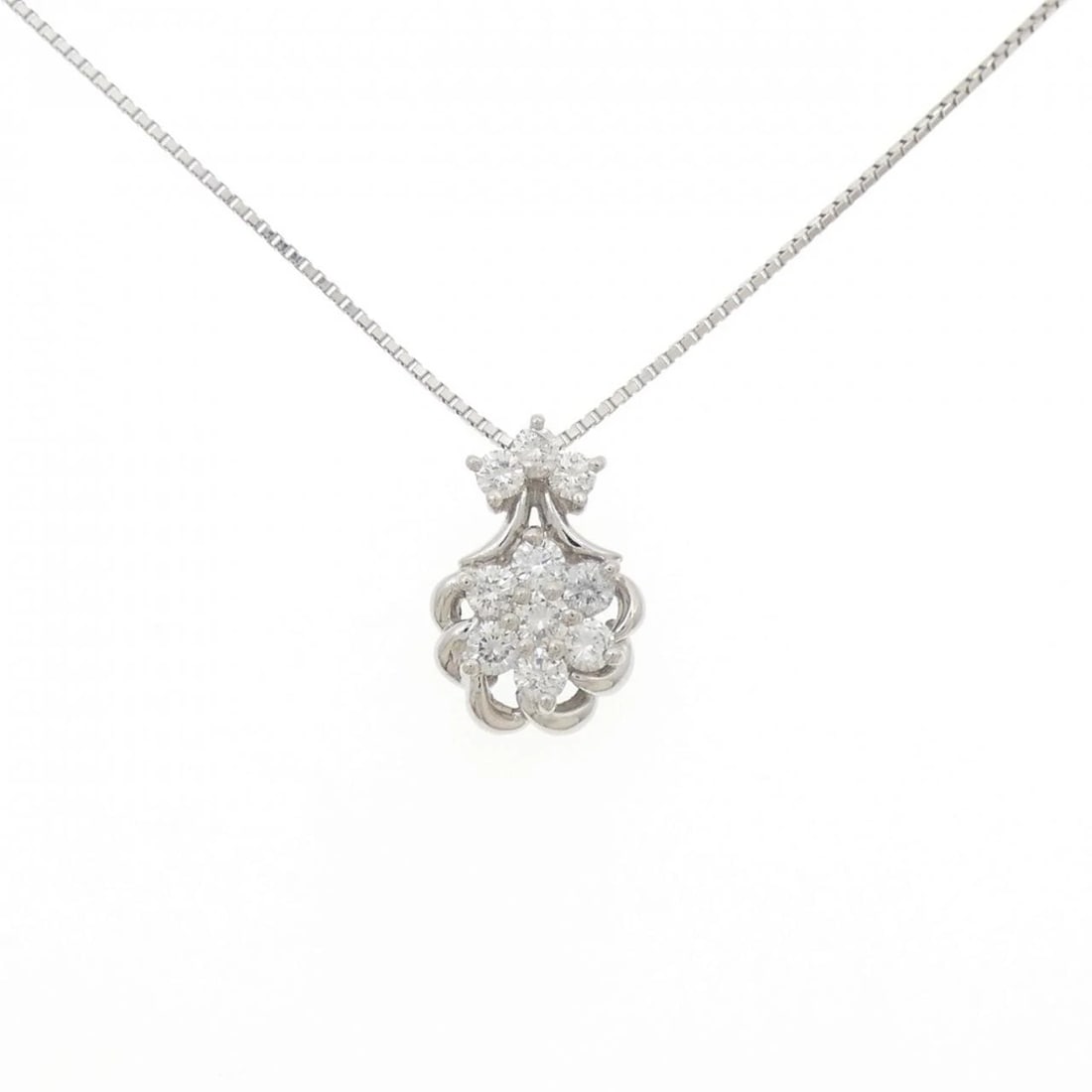 PT1000/PT850 DIAMOND NECKLACE: PT1000/PT850 Diamond Necklace Brand: Unbranded Type/Style: Diamond Necklace Material: PT1000/PT850, Color: Does Not Apply Size: Length:45cm Accessories: None Accessories Notice: When purchasing