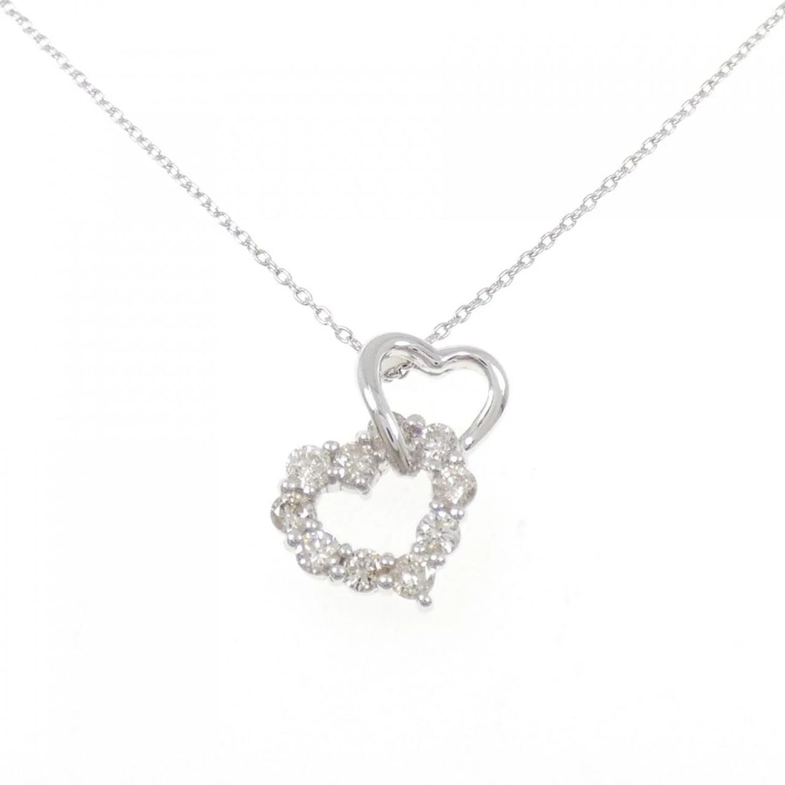 K18WG HEART DIAMOND NECKLACE: K18WG Heart Diamond Necklace Brand: Unbranded Type/Style: Diamond Necklace Material: K18 white gold, Color: Does Not Apply Size: length: 45cm Accessories: None Accessories Notice: When purchasing