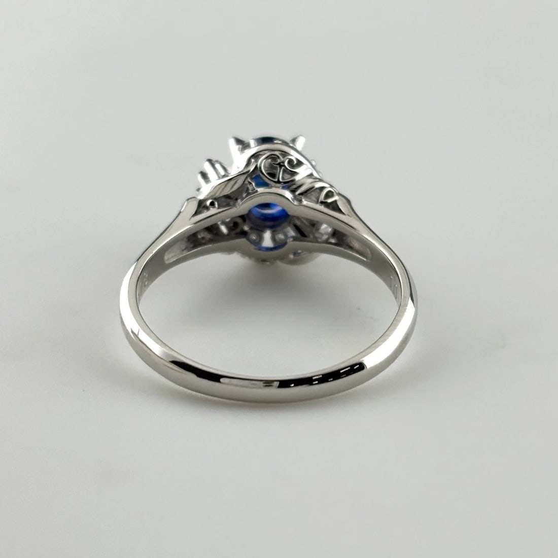 SAPPHIRE DESIGN RING PLATINUM RING - 3