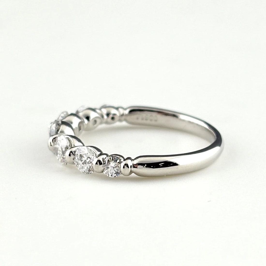 MELEE DIAMOND DESIGN RING - 3