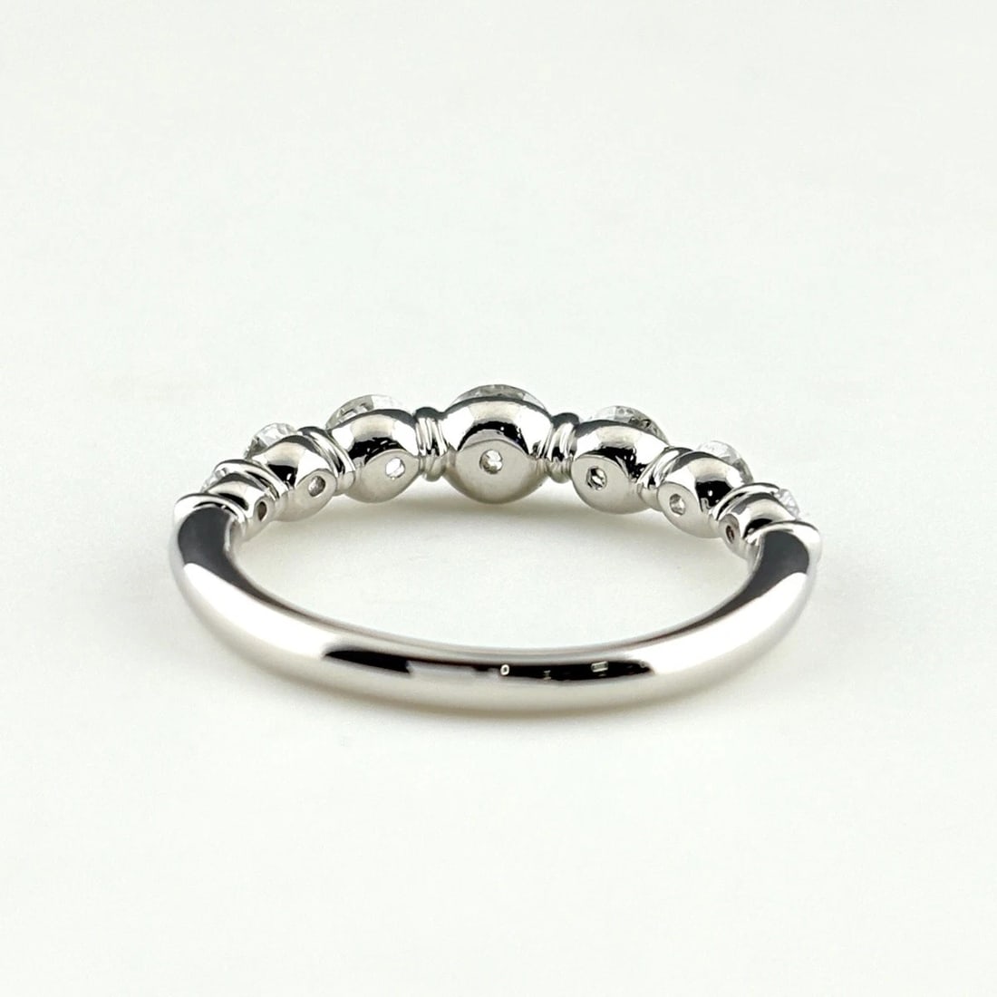 MELEE DIAMOND DESIGN RING - 4