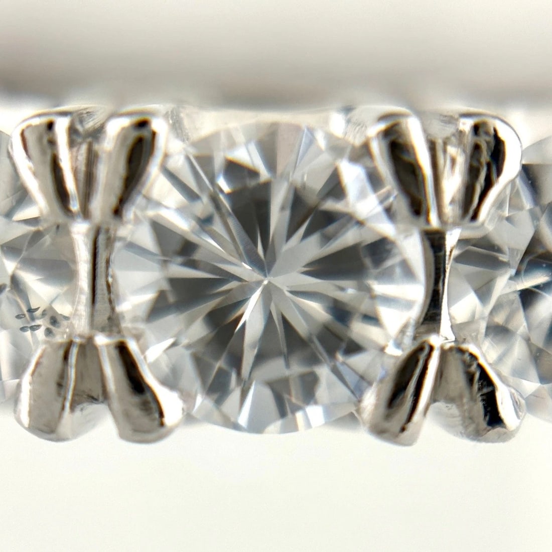 MELEE DIAMOND DESIGN RING - 2