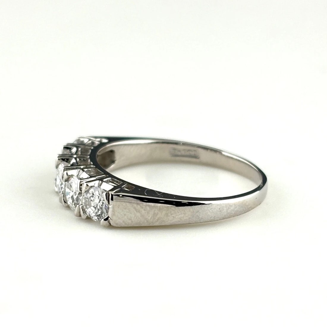 MELEE DIAMOND DESIGN RING - 3