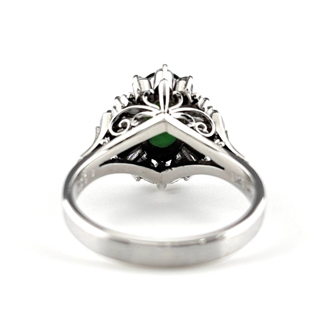 JADE DESIGN RING PLATINUM RING - 3