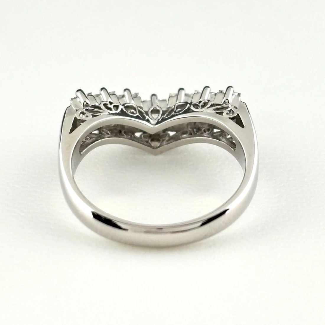 MELEE DIAMOND DESIGN RING - 3