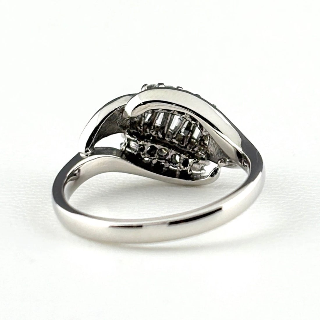 MELEE DIAMOND DESIGN RING - 3