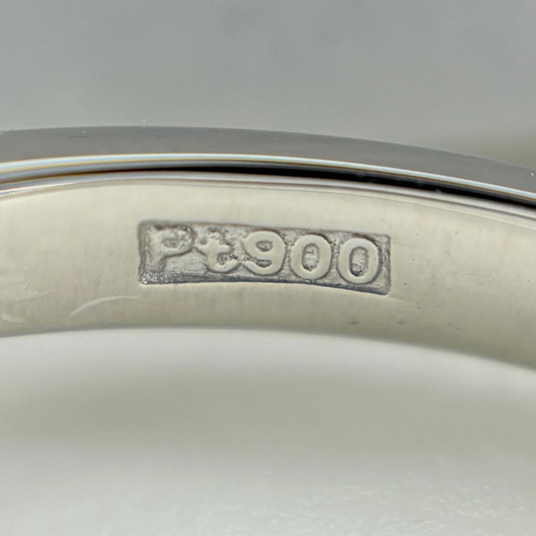 MELEE DIAMOND DESIGN RING - 4