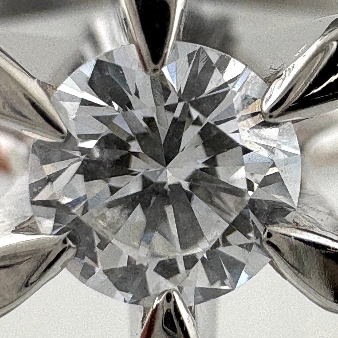 DIAMOND DESIGN RING - 2