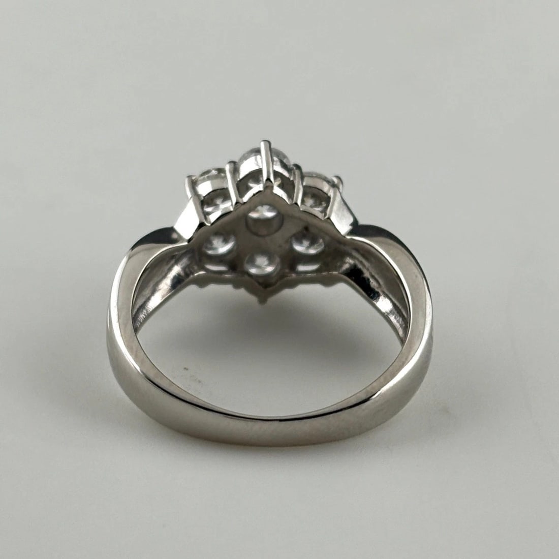MELEE DIAMOND DESIGN RING - 2
