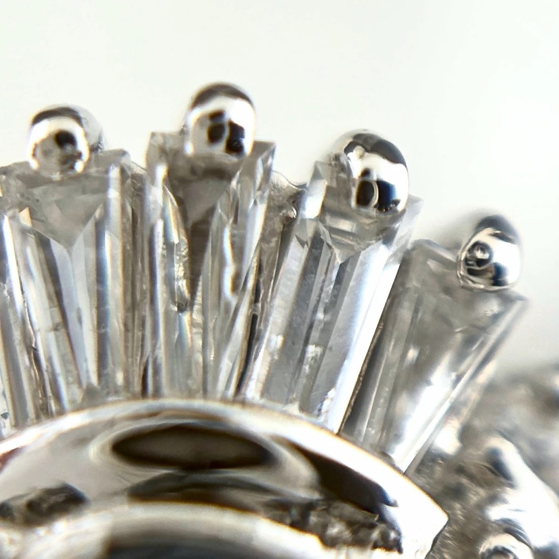 SAPPHIRE DESIGN PLATINUM RING - 4