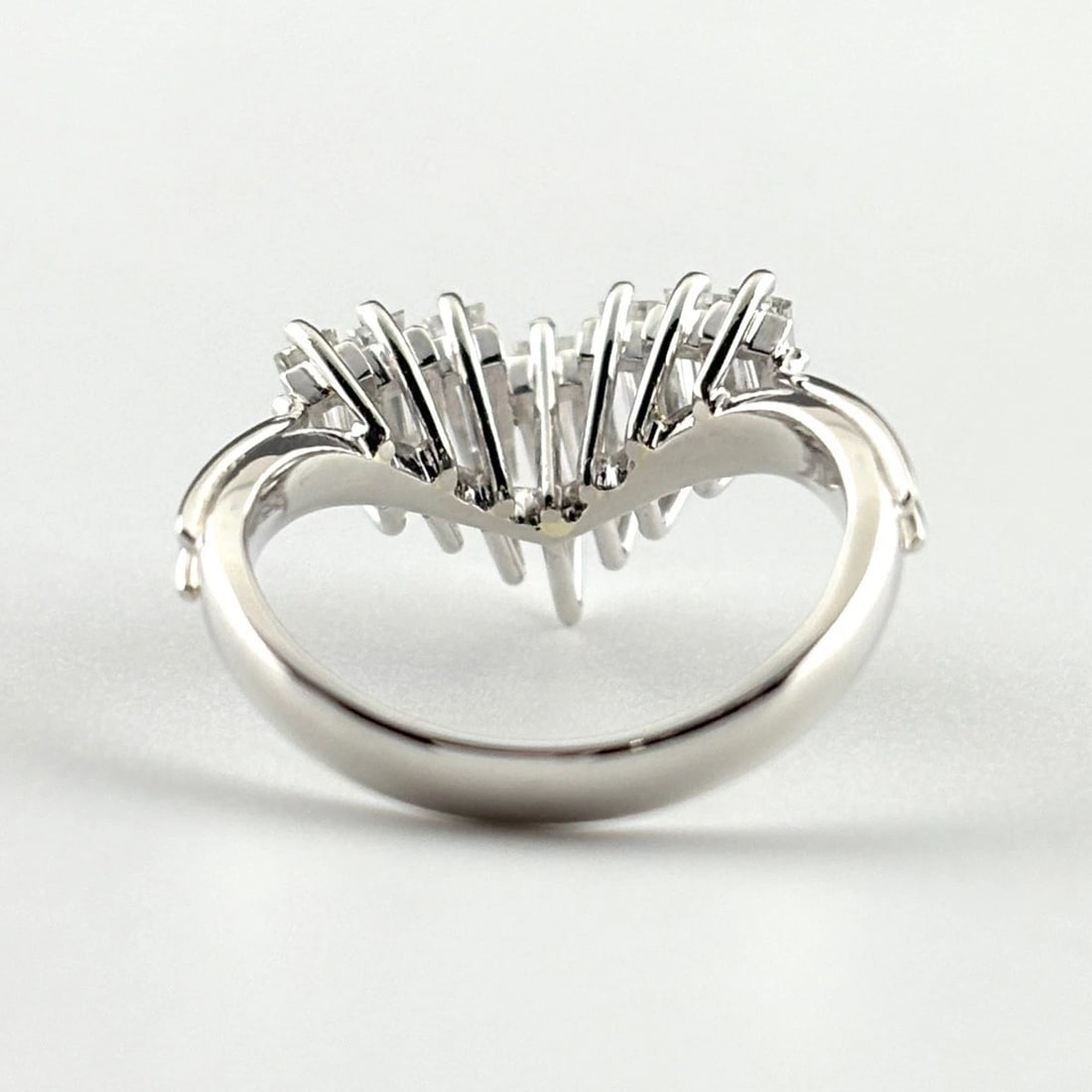 MELEE DIAMOND DESIGN RING - 4