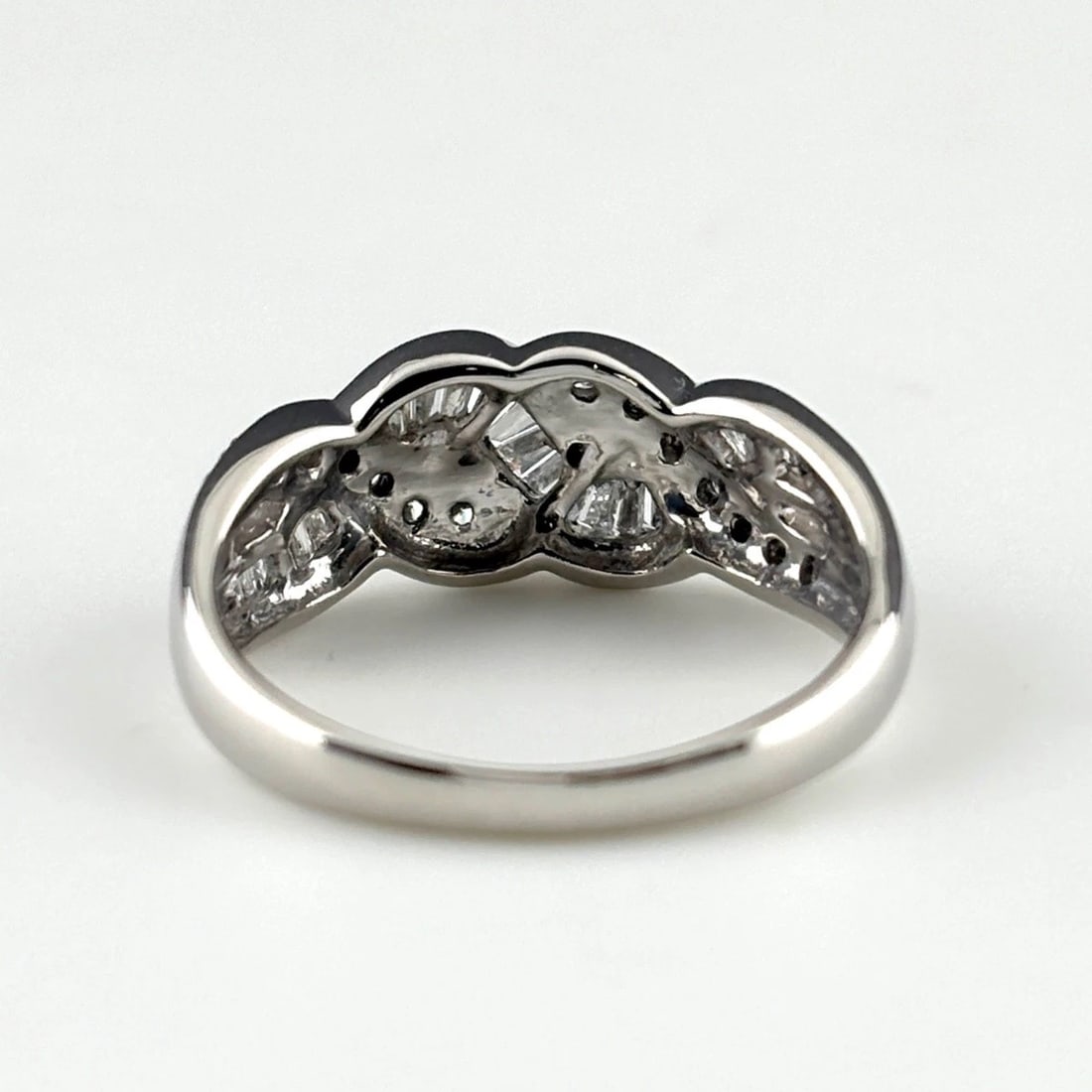 MELEE DIAMOND DESIGN RING - 4