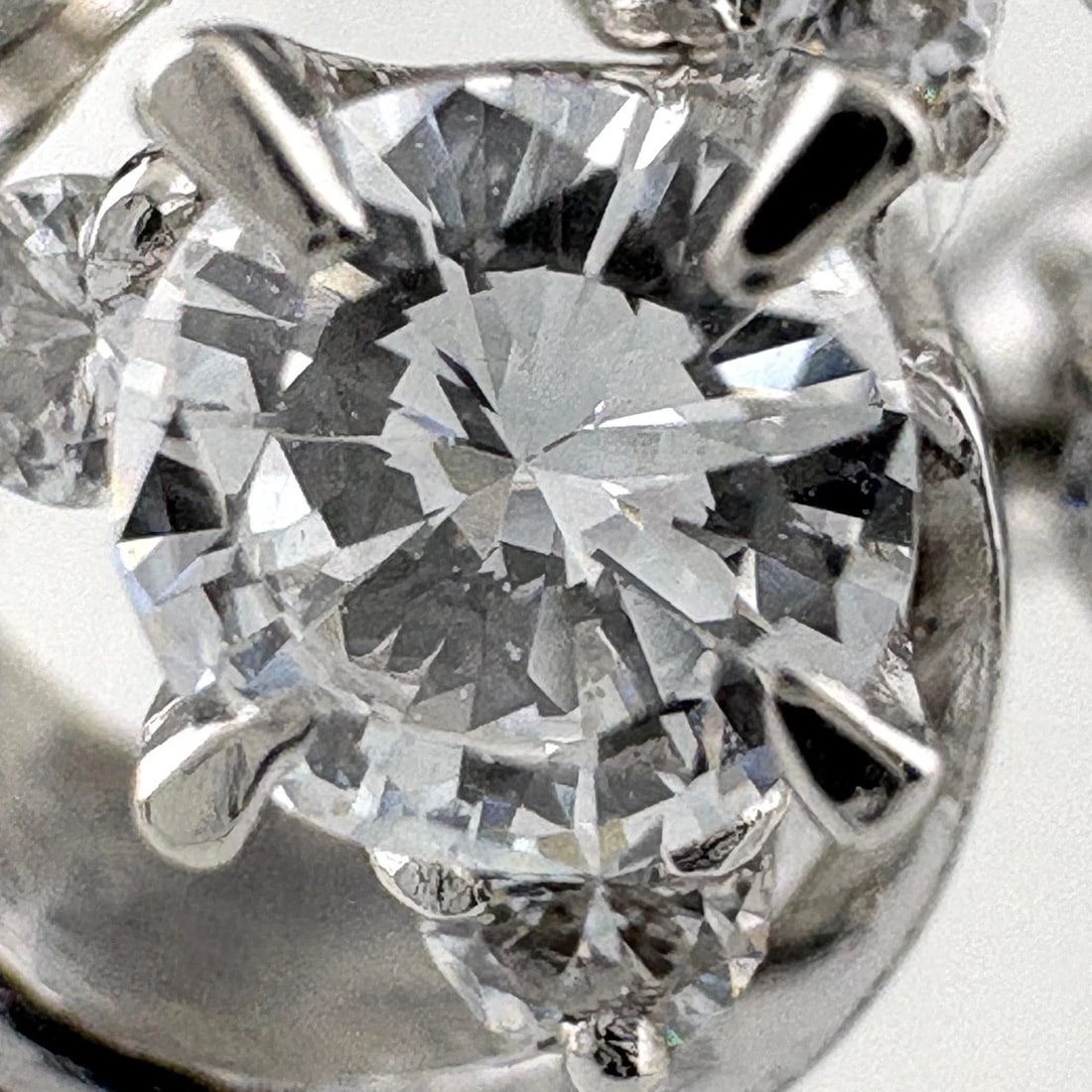 MELEE DIAMOND DESIGN RING - 2