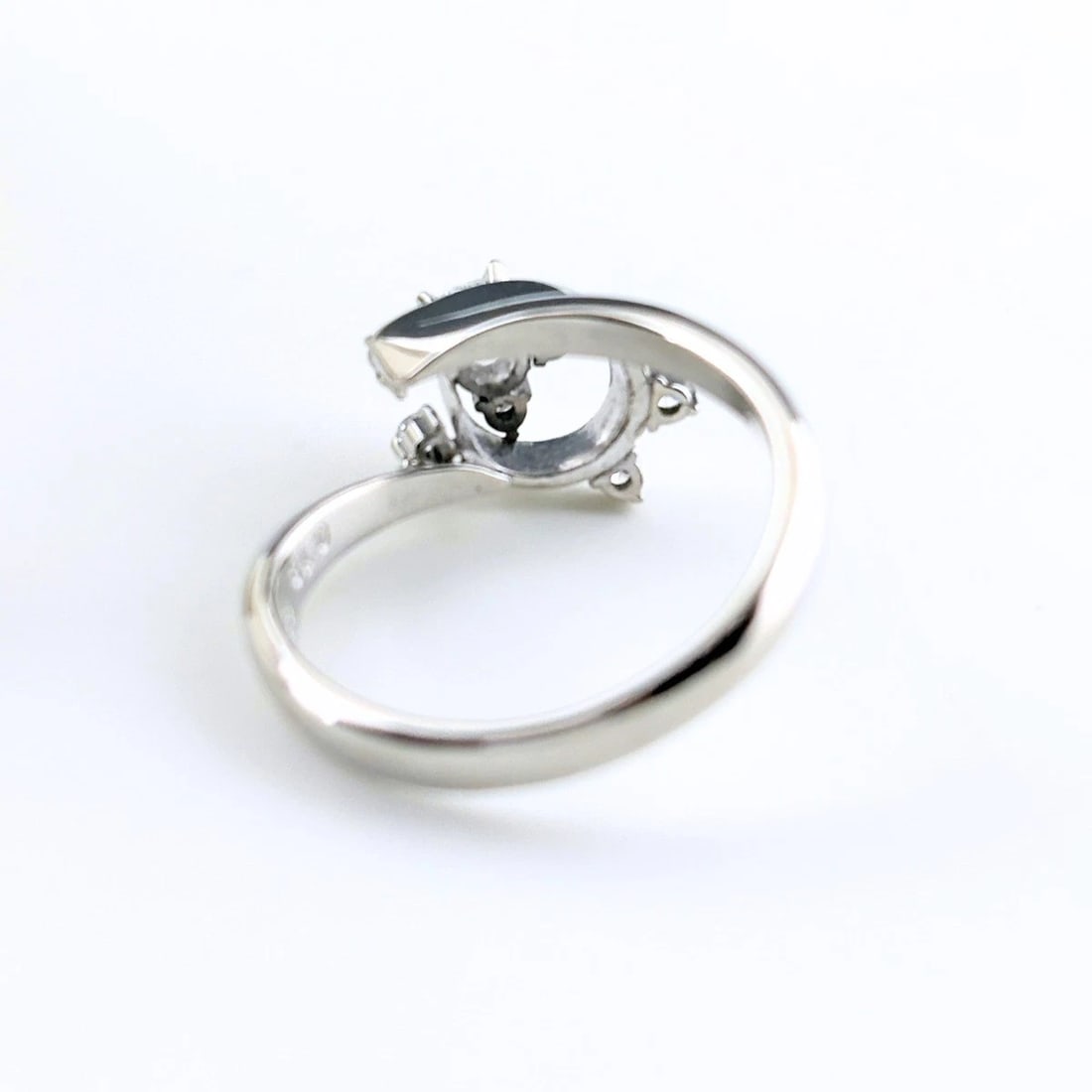 MELEE DIAMOND DESIGN RING - 3