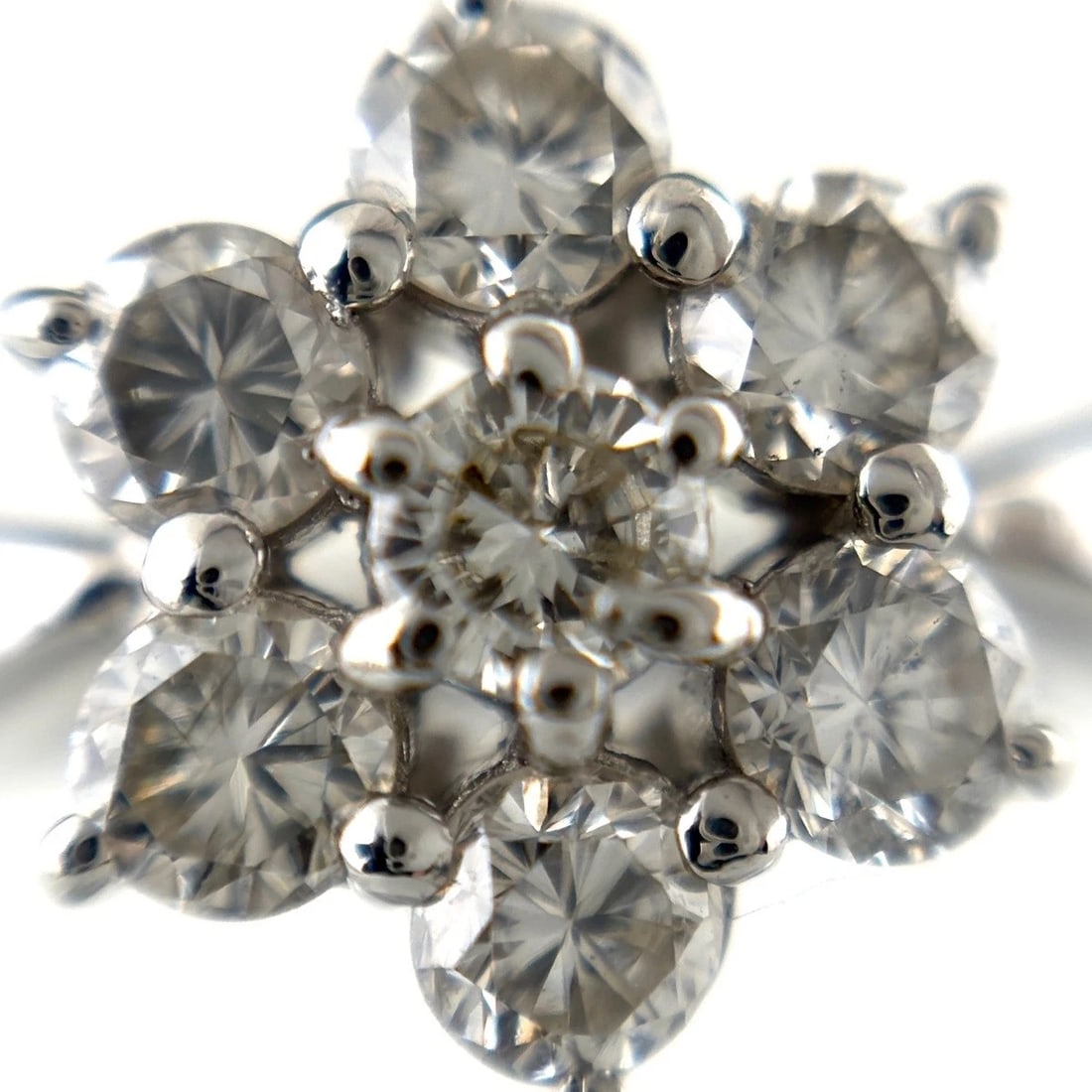 MELEE DIAMOND DESIGN RING - 3
