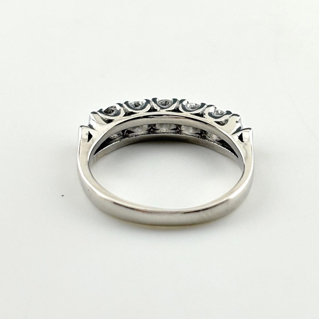 MELEE DIAMOND DESIGN RING - 3