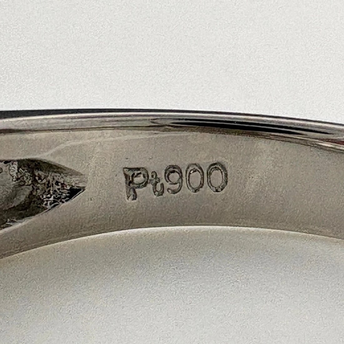 MELEE DIAMOND DESIGN RING - 4