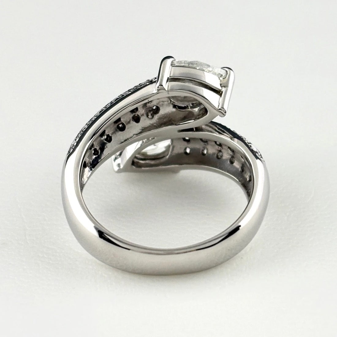 DIAMOND DESIGN RING PLATINUM - 4