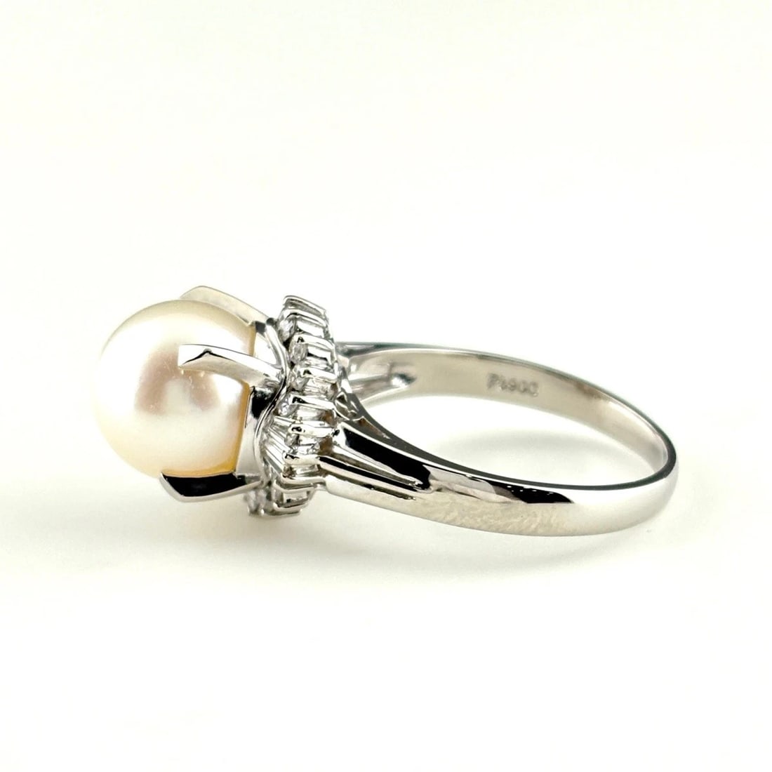 PEARL DESIGN PLATINUM RING - 3