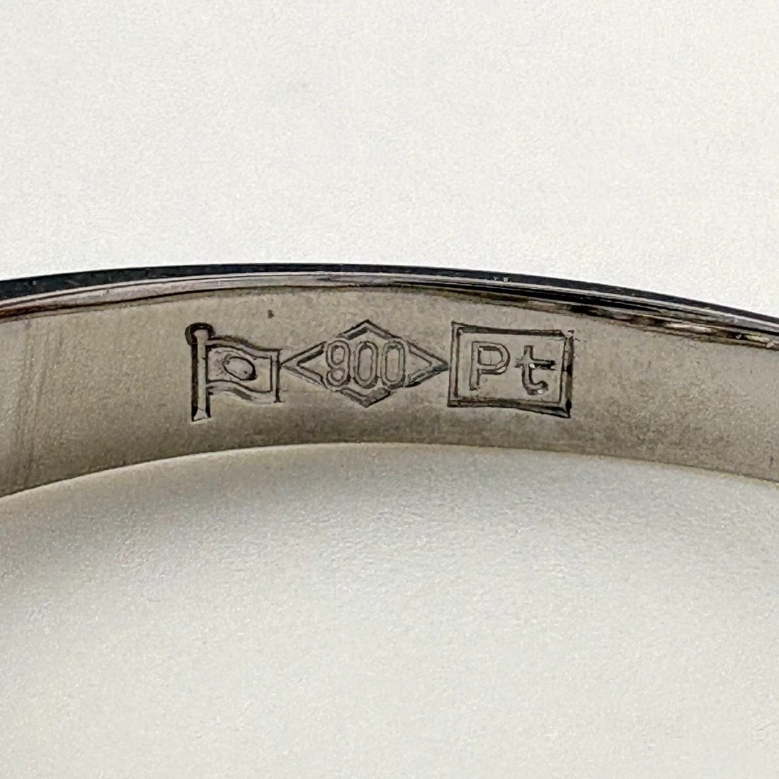 MELEE DIAMOND DESIGN RING - 4