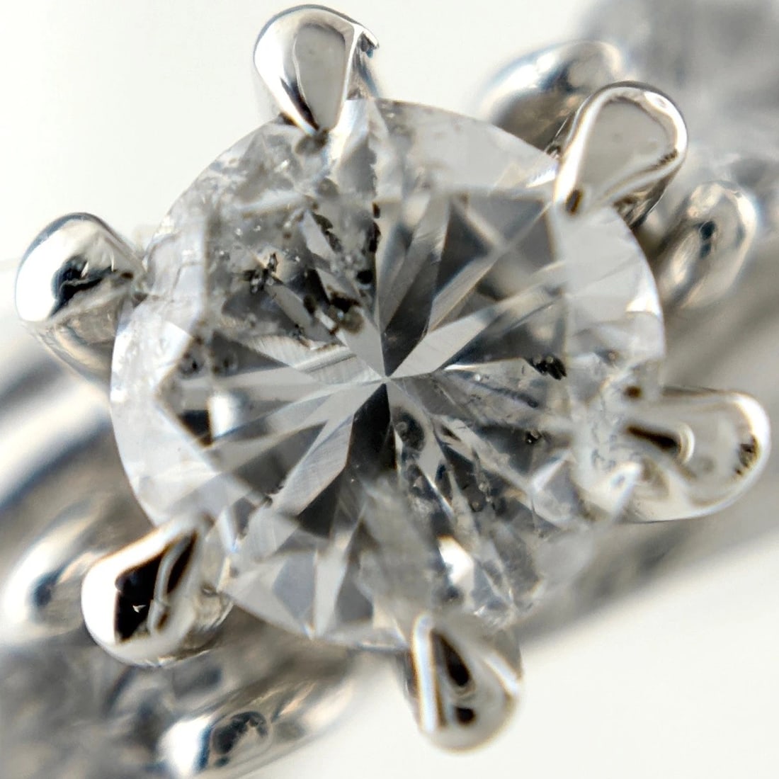 DIAMOND DESIGN RING PLATINUM - 2