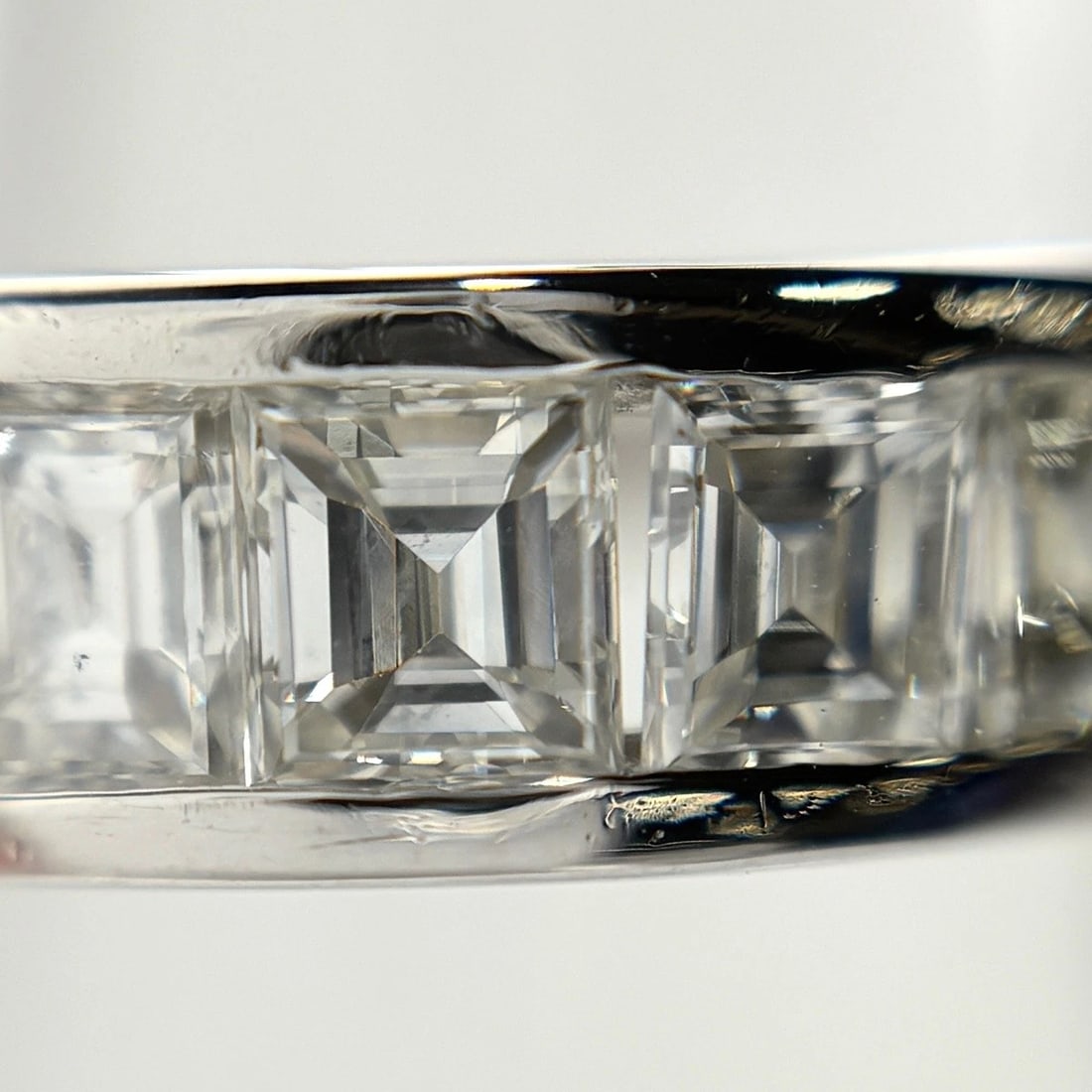 MELEE DIAMOND DESIGN RING - 2