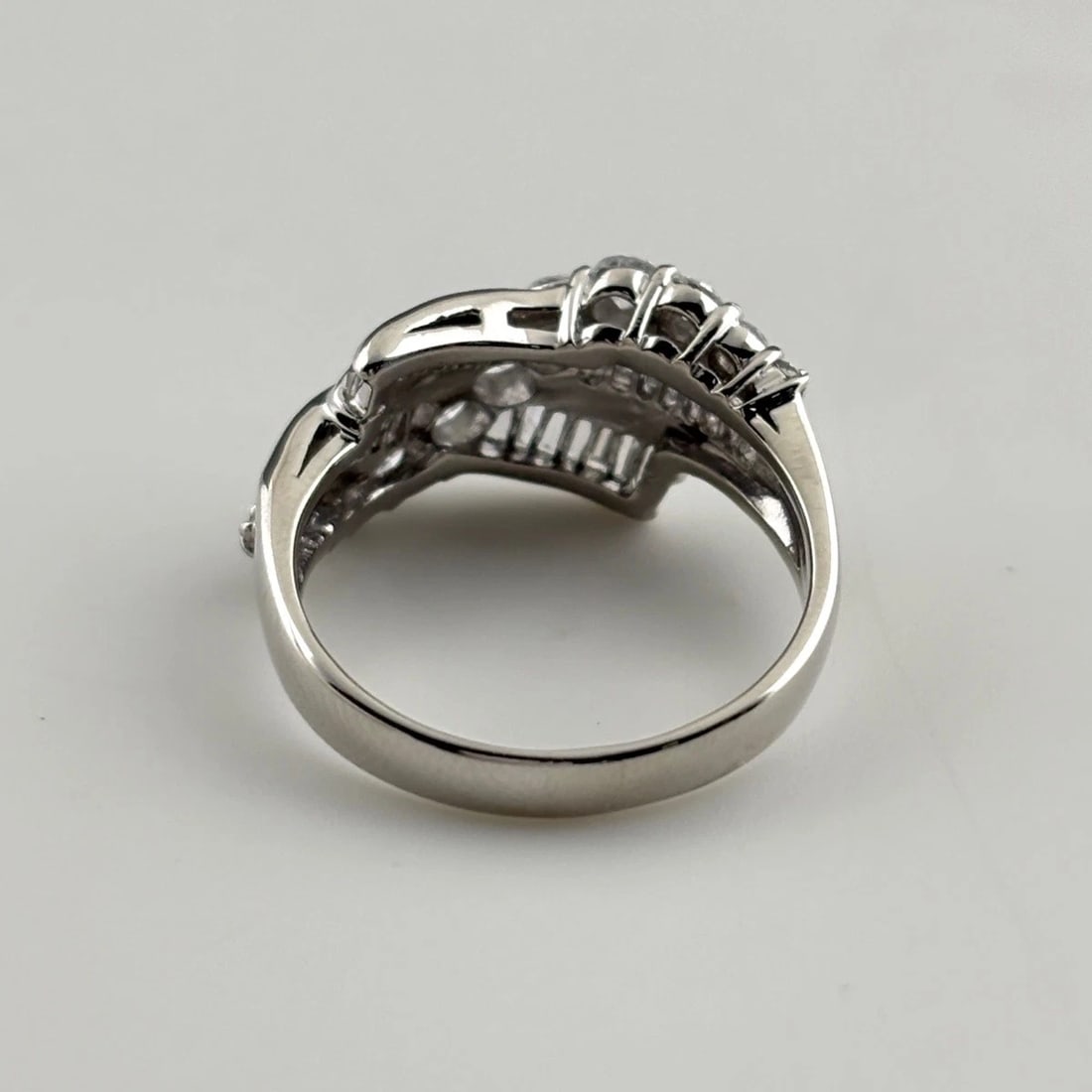 MELEE DIAMOND DESIGN RING - 2