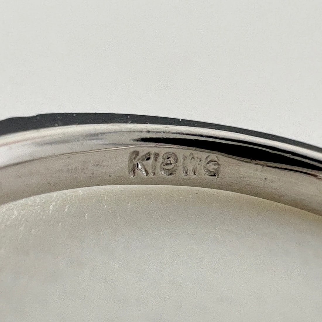 MELEE DIAMOND DESIGN RING - 3