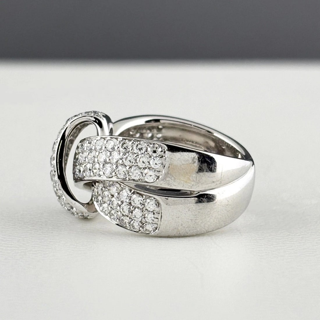 MELEE DIAMOND DESIGN RING - 4