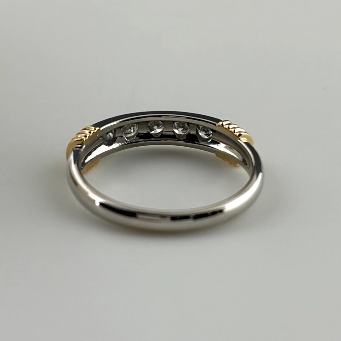MELEE DIAMOND DESIGN RING - 3